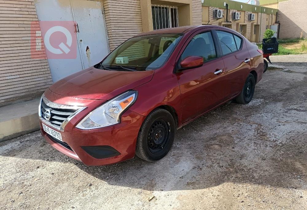 نیسان ڤێرسا